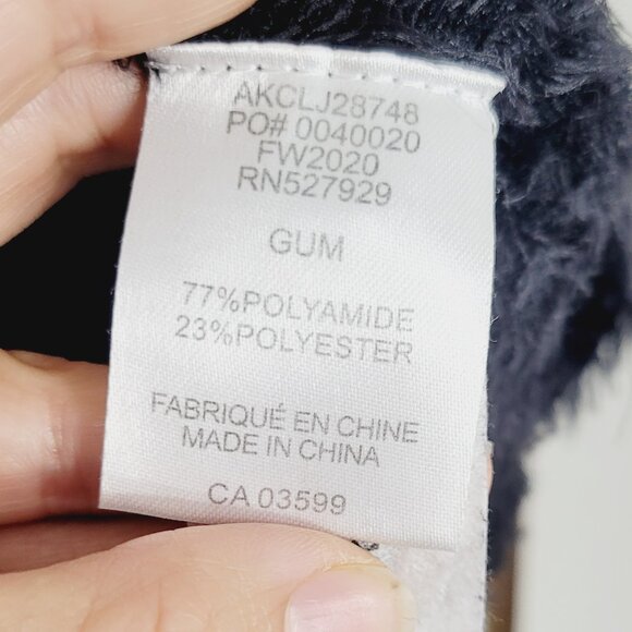 AKA Women's Black Shaggy Soft Vegan Fur Pullover Sweater Stretch Comfy Size 14 - Picture 6 of 9